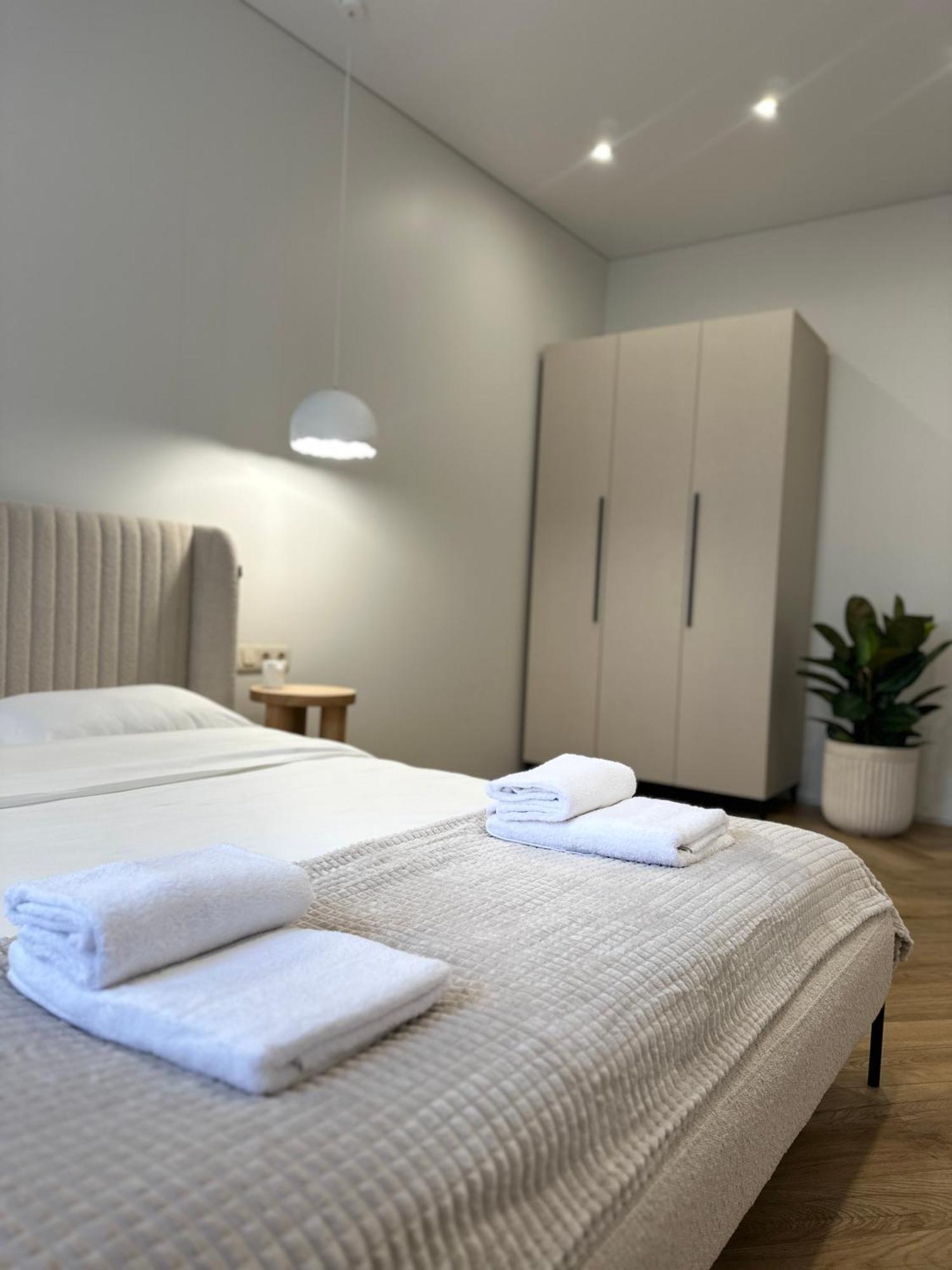 Other Apartments Ивано-Франкивск Екстериор снимка