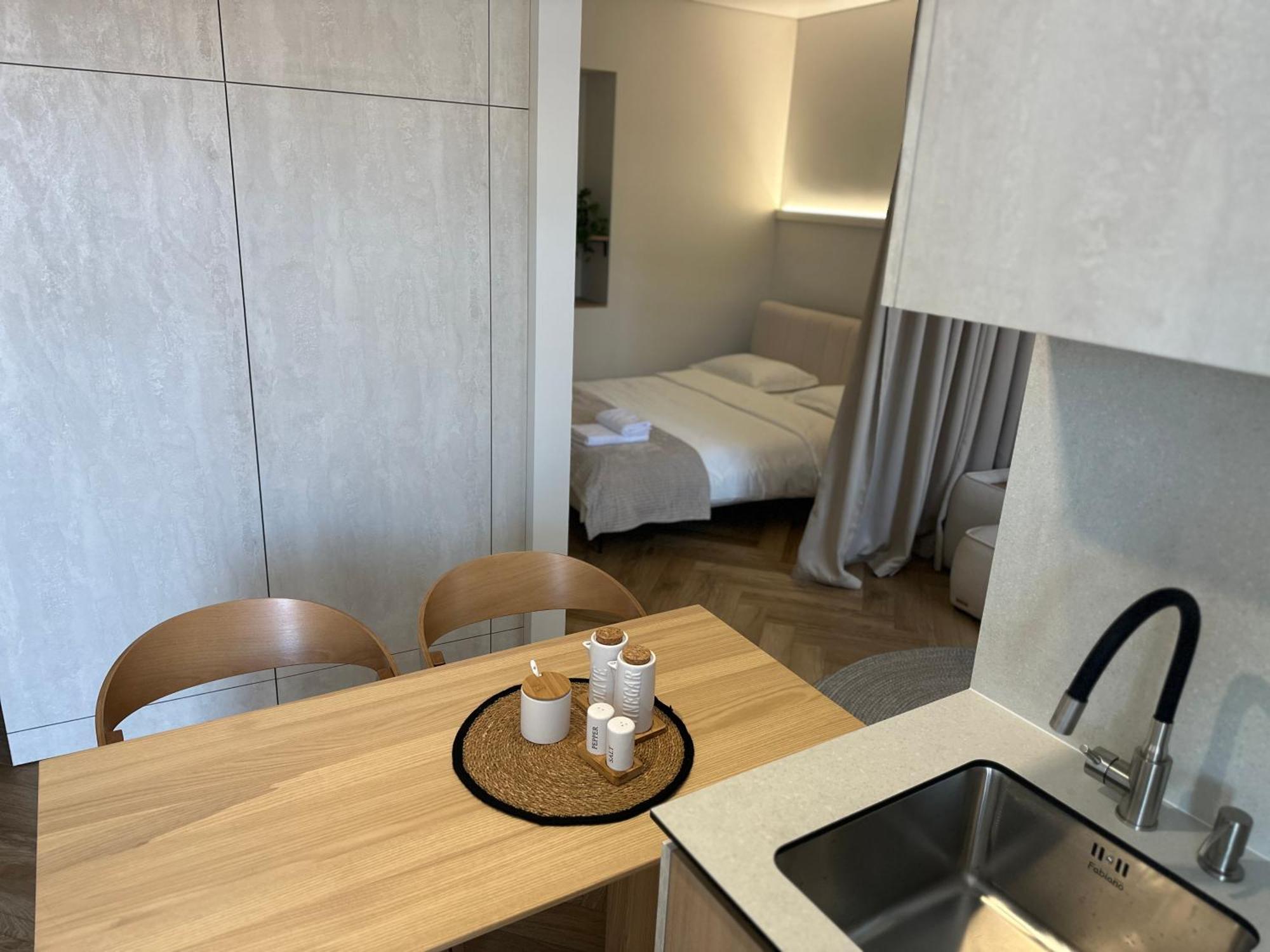 Other Apartments Ивано-Франкивск Екстериор снимка