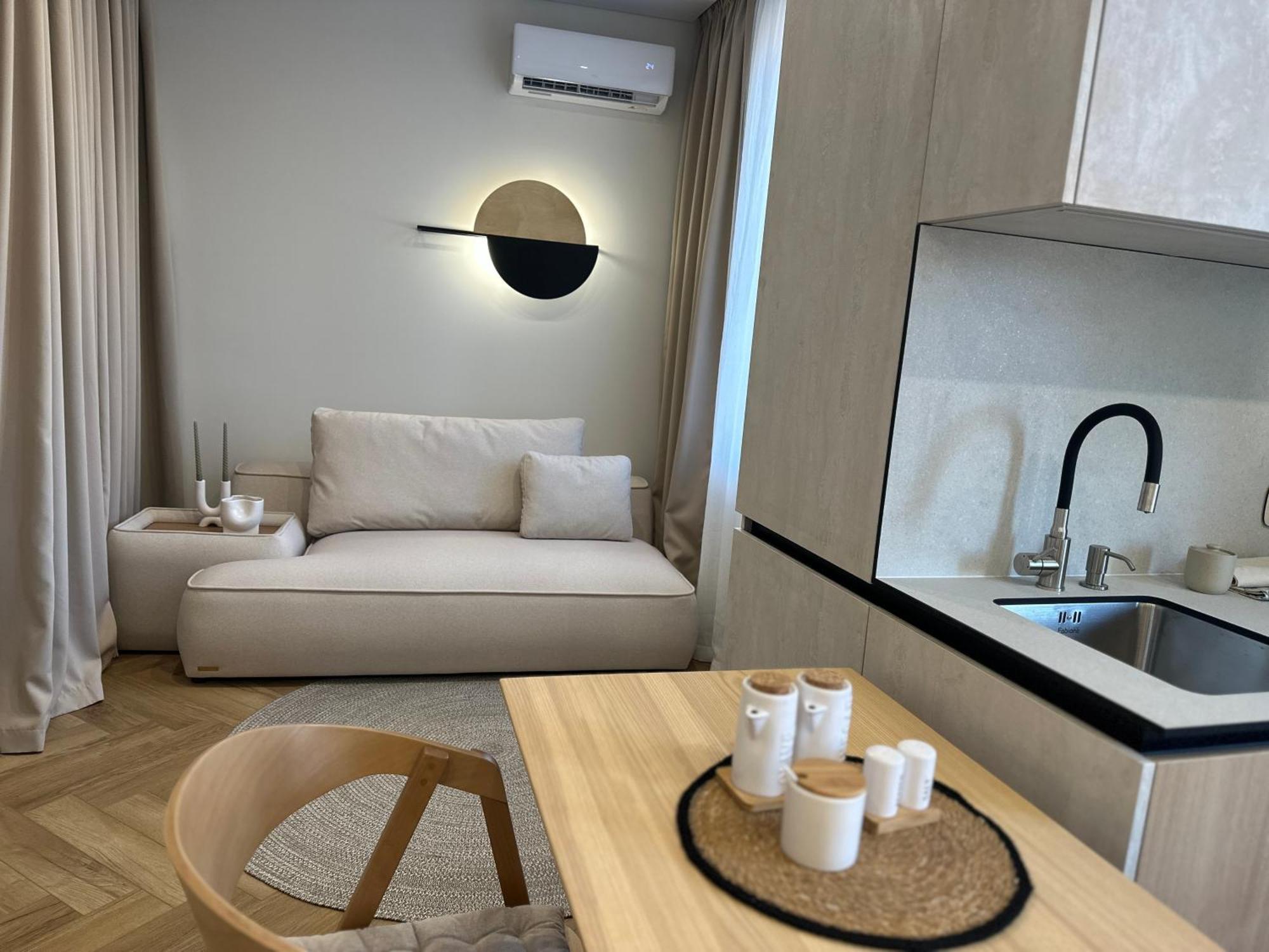 Other Apartments Ивано-Франкивск Екстериор снимка
